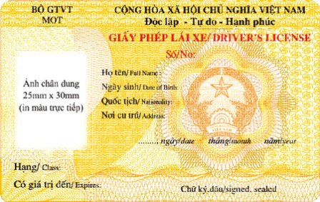 Gia hạn đổi giấy phép lái xe ô tô đến 31/12/2015 